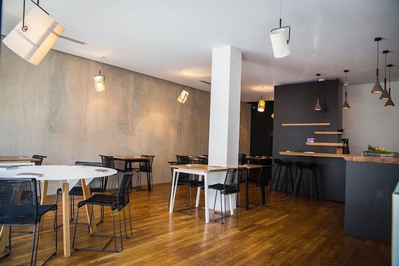 AM par Alexandre Mazzia - Marseille - France - Booked ai