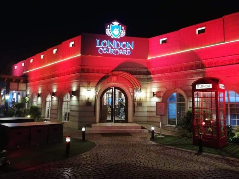 London Courtyard - Multan - Pakistan - Booked ai