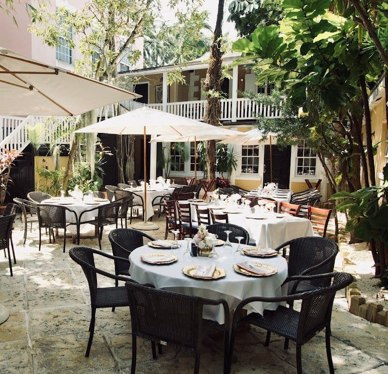 Café Matisse - Nassau - The Bahamas - Booked ai