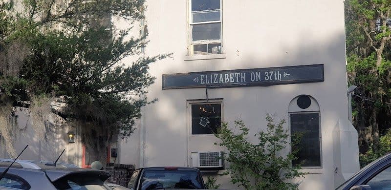 Elizabeth on 37th - Savannah - USA - Booked ai