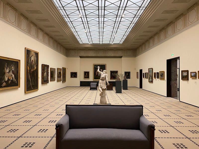 Visit the Kunsthaus Zürich (Art Museum)