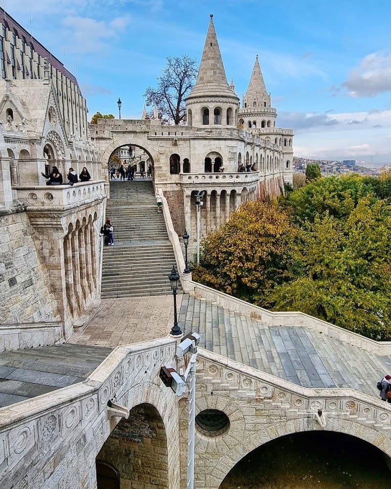 Visit Buda Castle and Fisherman's Bastion