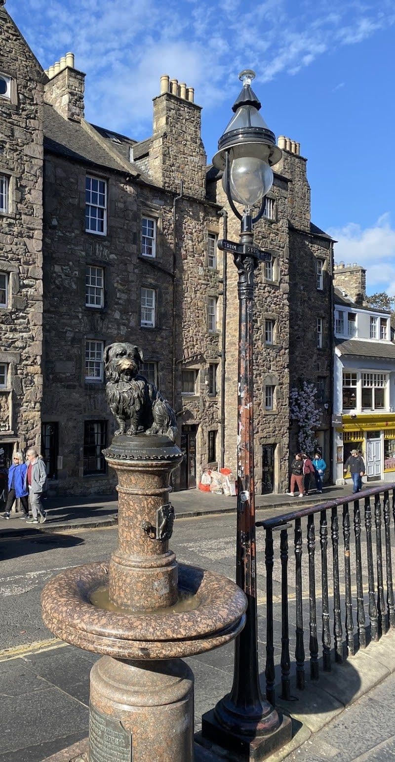 Free Walking Tour Edinburgh