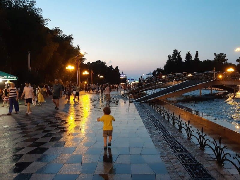 Stroll along Batumi Boulevard