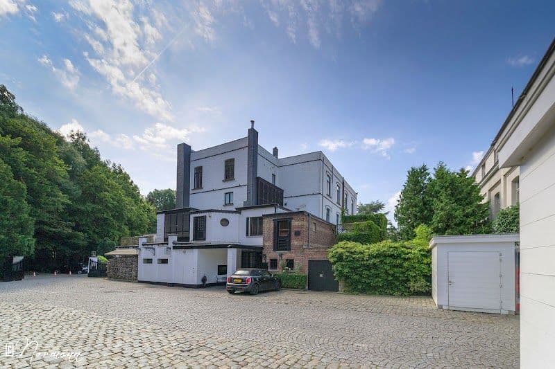 La Villa Lorraine by Yves Mattagne