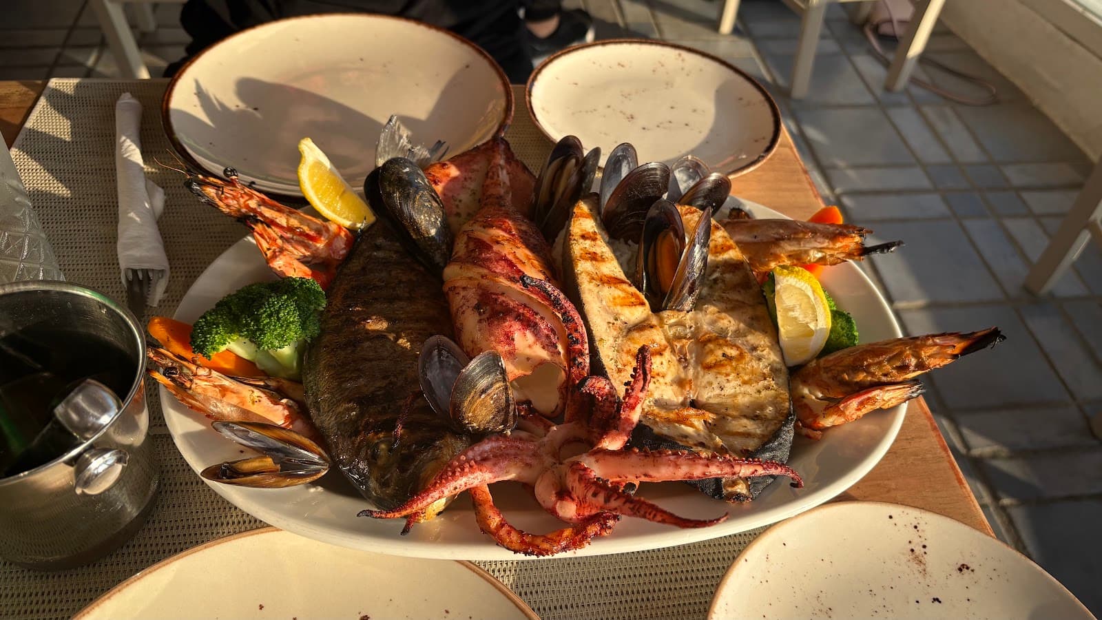 Louis Family Restaurant - Santorini - Greece