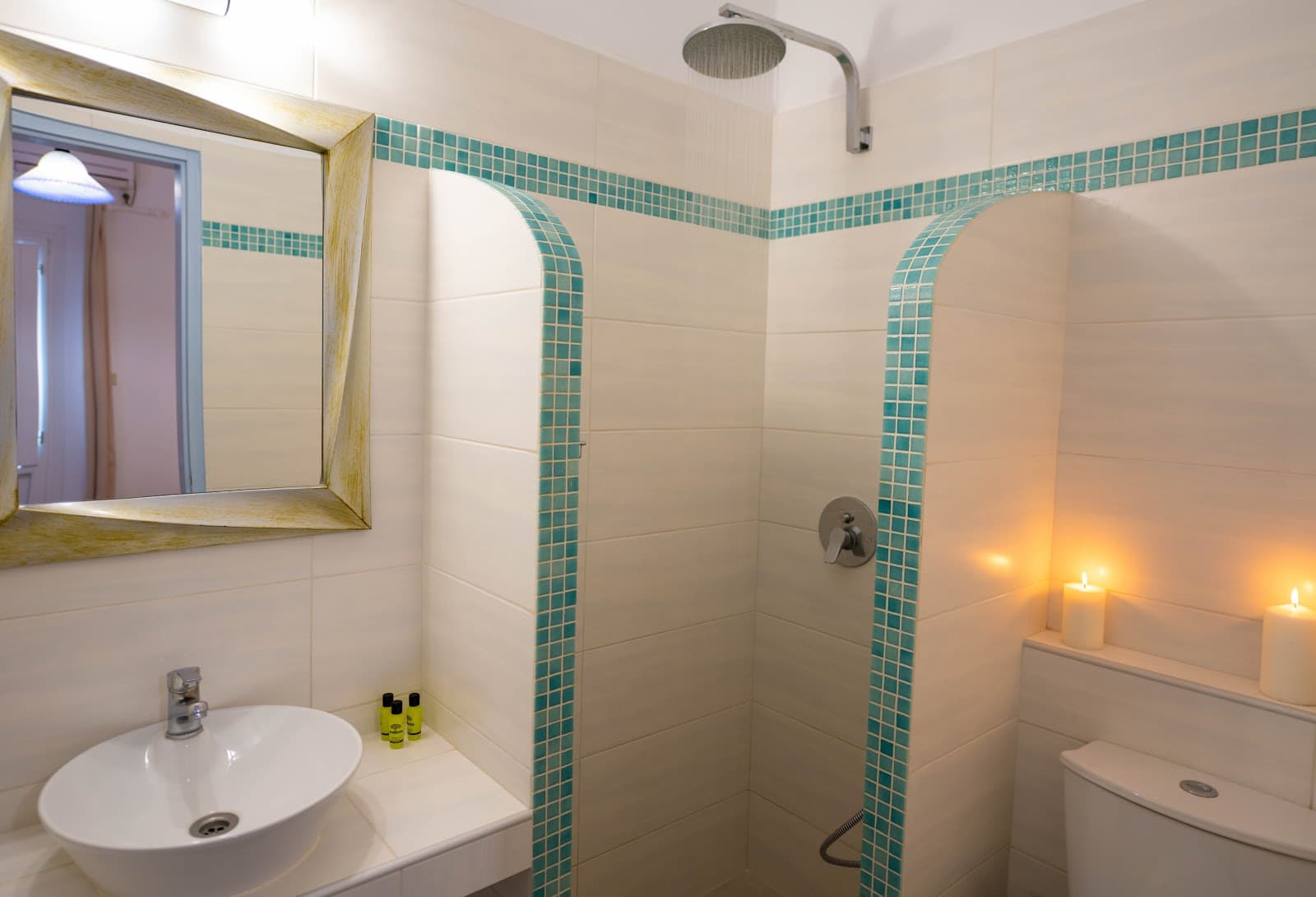 Join Us Low Cost Rooms Santorini - Santorini - Greece