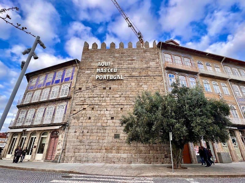 Aqui Nasceu Portugal - Guimaraes - Portugal - Booked ai