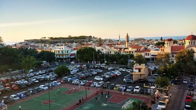 Exploring Rethymno: Top Attractions and Activities