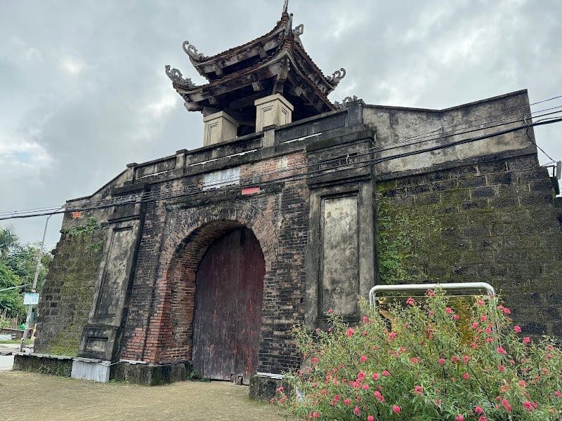 Old Citadel of Vinh - Vinh - Vietnam - Booked ai
