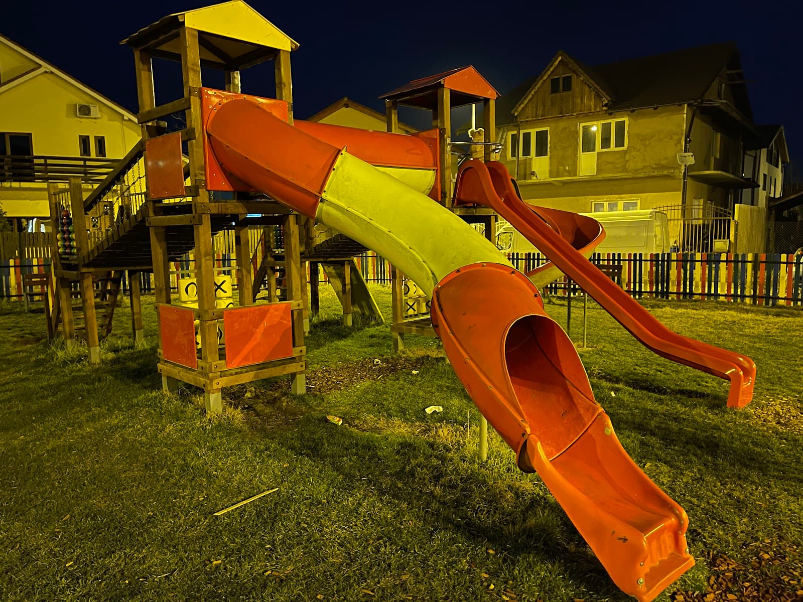 Parc de joacă Aleea Picasso - Sibiu - Romania