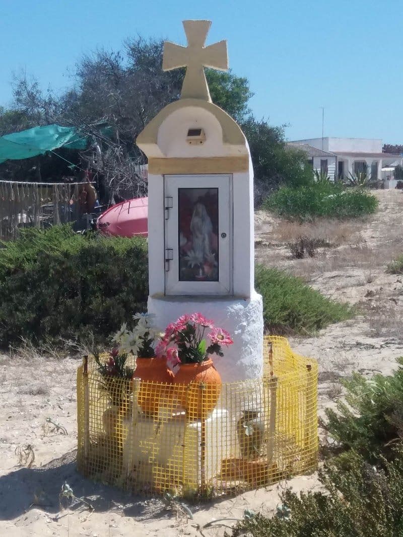 Hangares - Faro - Portugal - Booked ai