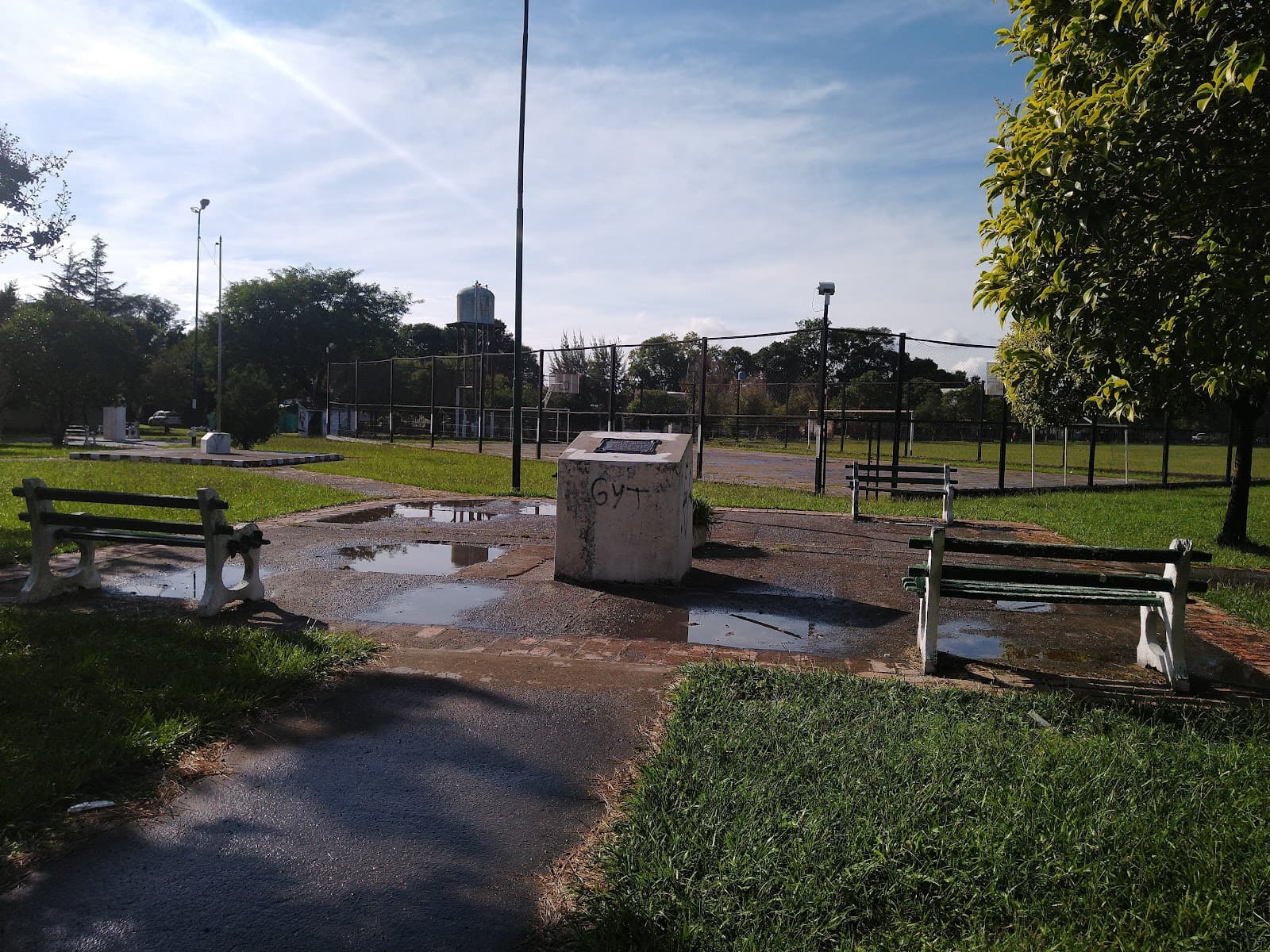 Plaza Villa Esmeralda/SAN LUIS - Salta - Argentina