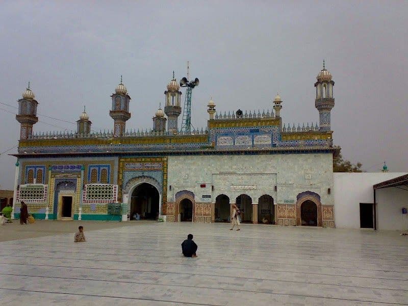 Essential Jhang Travel Guide
