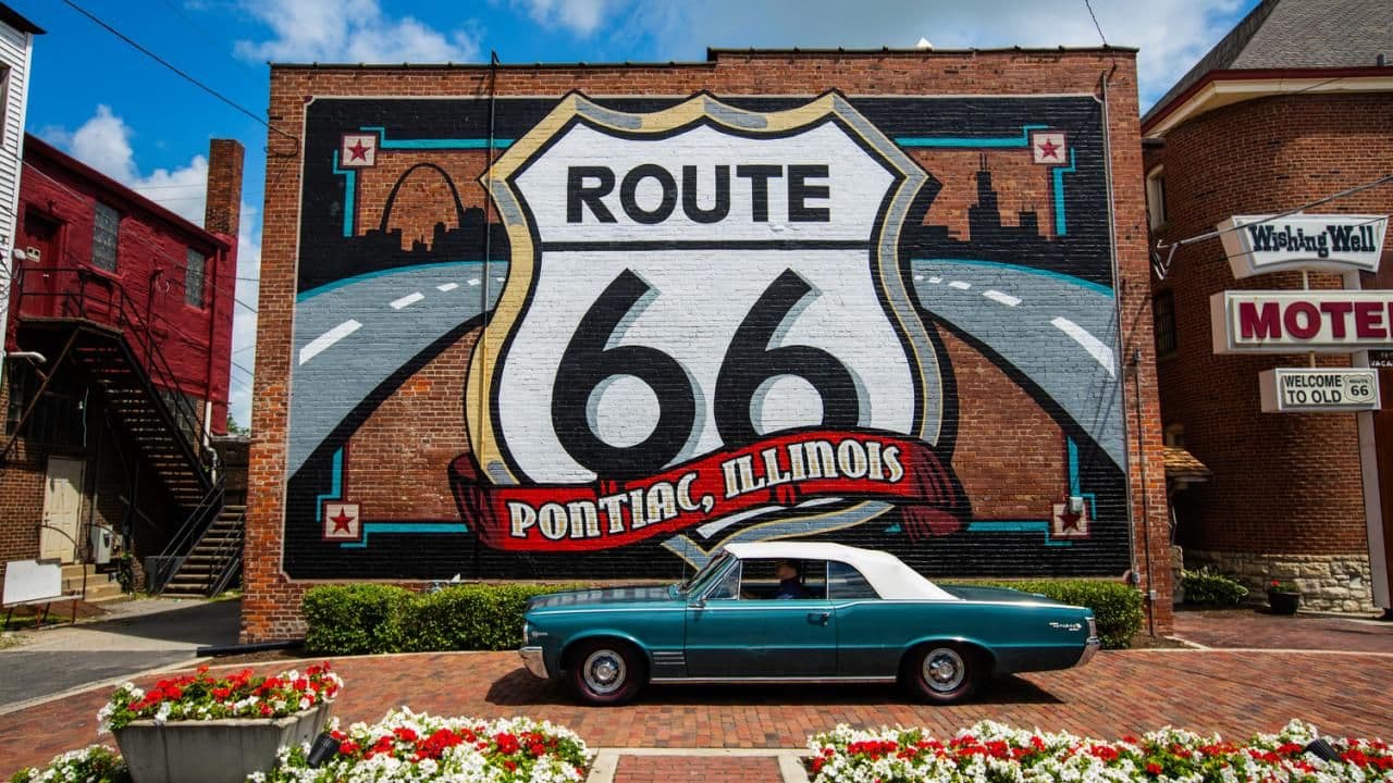 Plan a Route 66 Road Trip With AI Travel Assistance