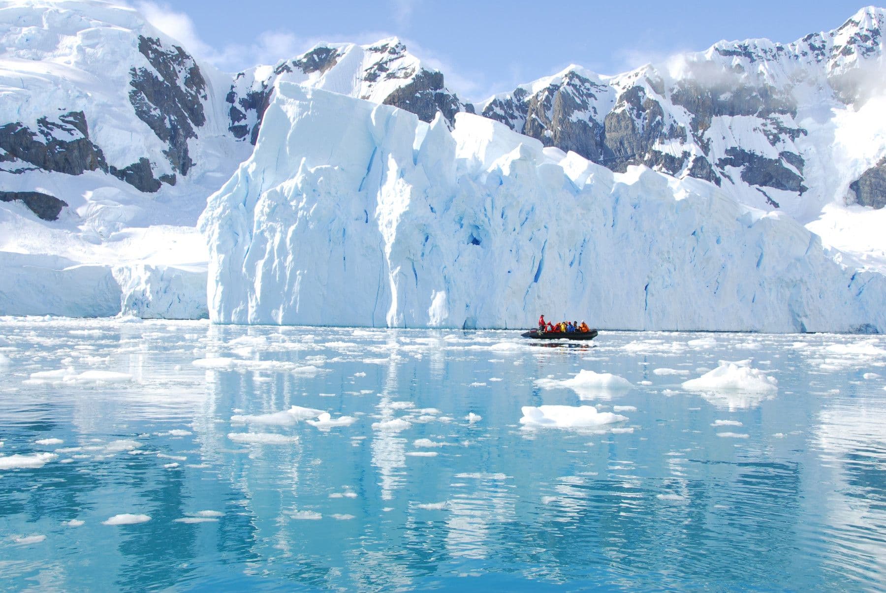 Travel Guide To Antarctica’s Frozen Wonders