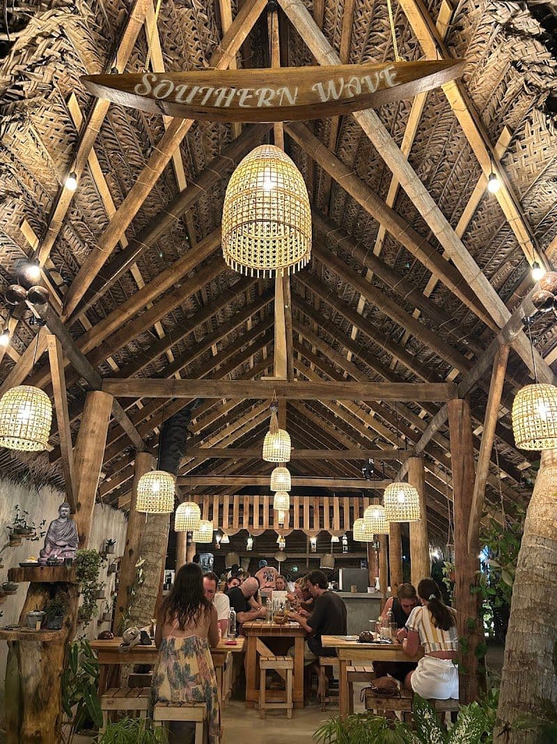 Southern Wave Restaurant | Sri Lankan Family Restaurant - Matara - Sri Lanka - Booked ai