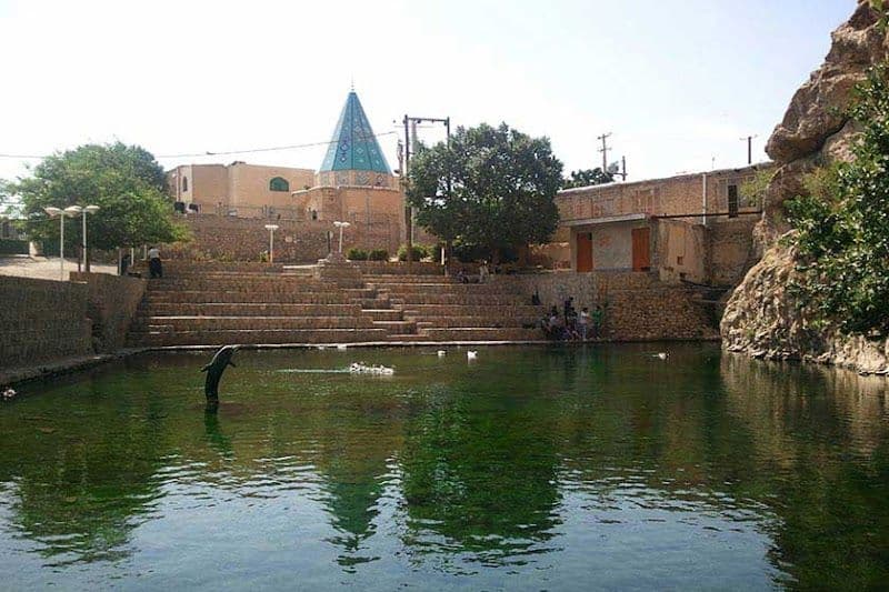 Essential Travel Tips for Saveh