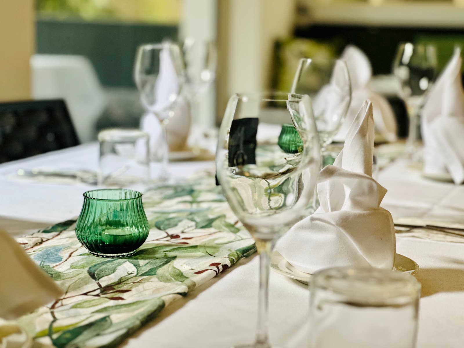 Songbirds Restaurant - Gold Coast - Australia