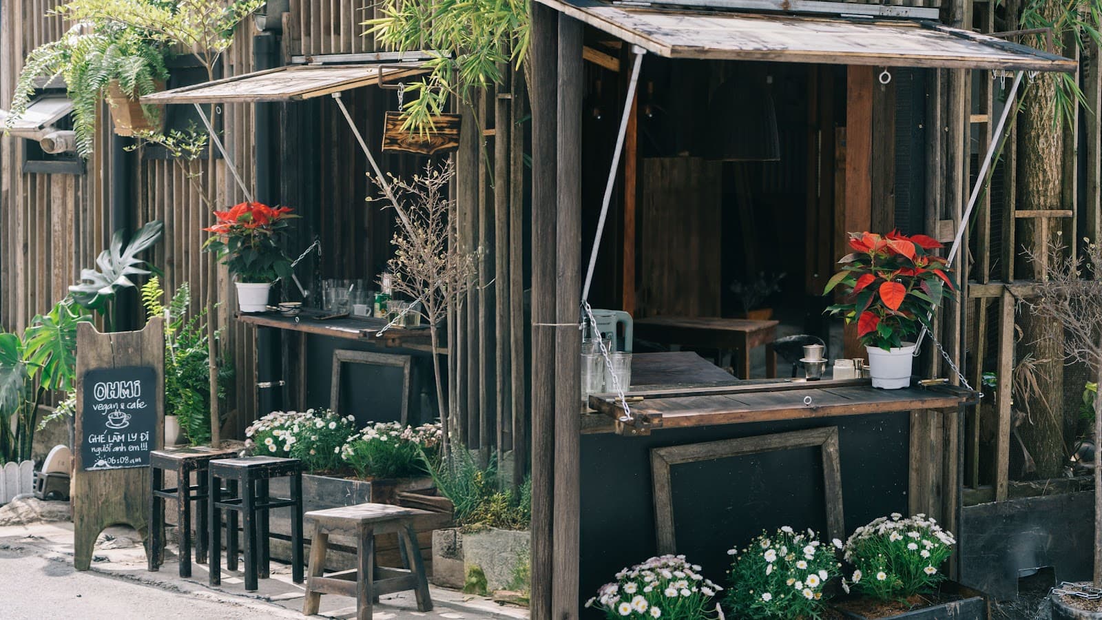 Oh Mi Vegetarian & Café - Dalat - Vietnam