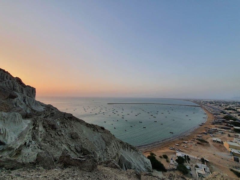 Koh-e-Batil - Gwadar - Pakistan - Booked ai